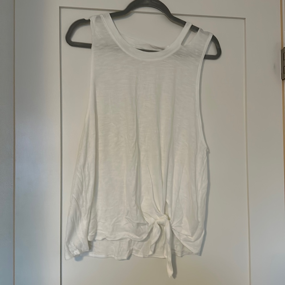 White knot tank